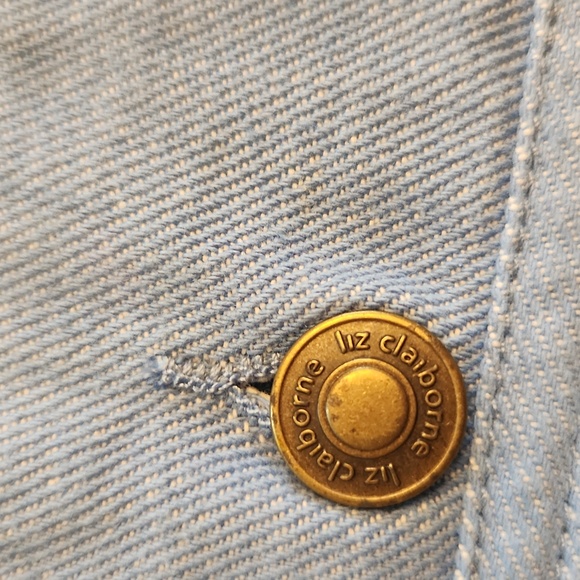 Liz Claiborne,100% cotton, lightweight denim jeans,size 6 - Picture 7 of 12